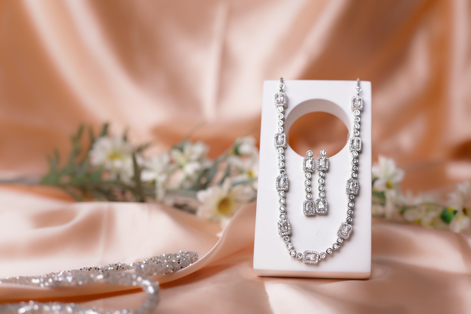 Elegant White Stone Necklace Set