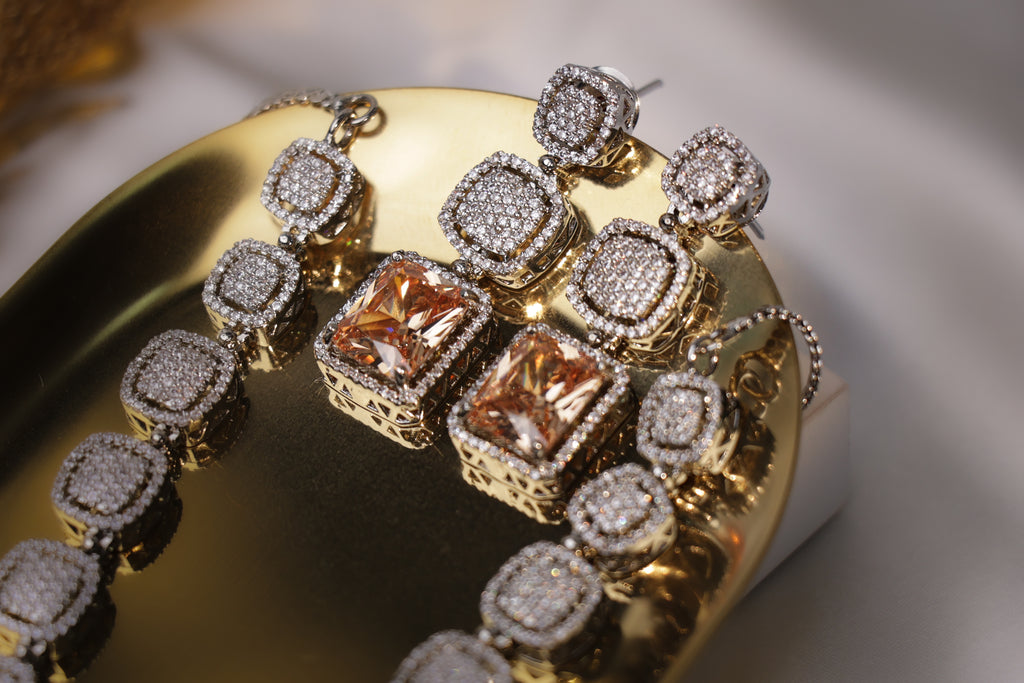 White Stone Crystal Necklace Set