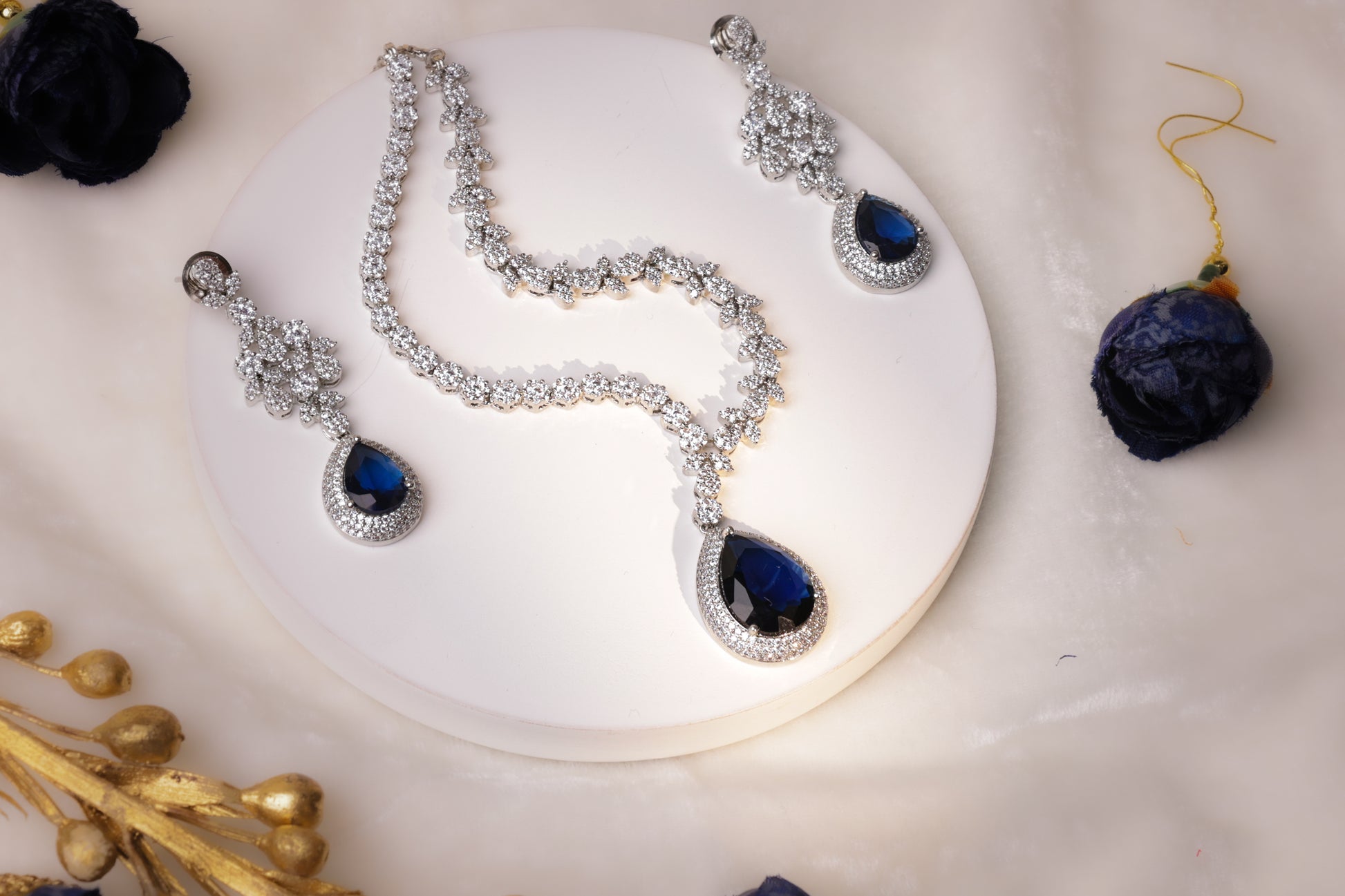 Elegant Sapphire Blue Jewelry Set