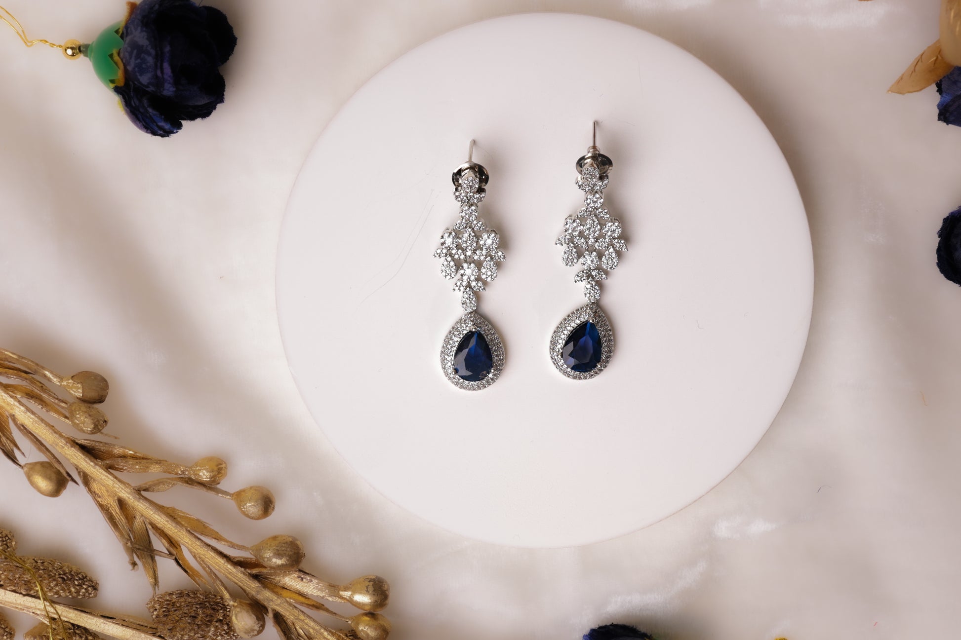 Elegant Sapphire Blue Jewelry Set