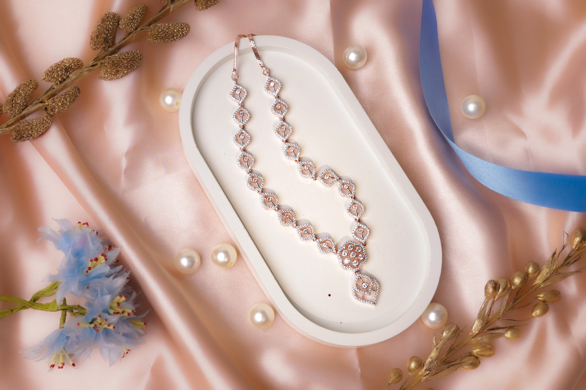 Elegant Rose Necklace Set