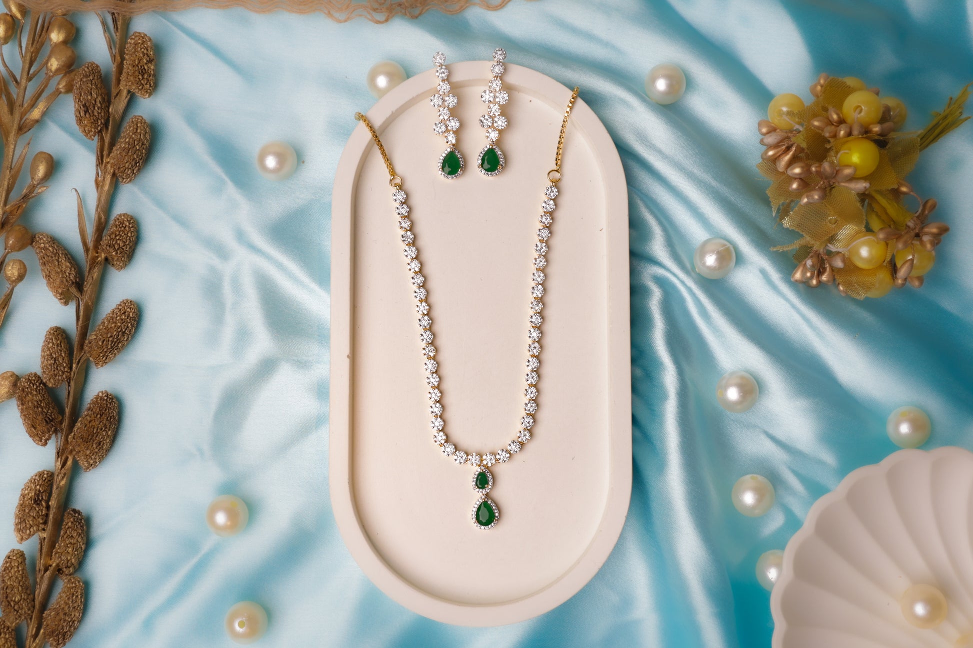 Sparkling Necklace Set with Emerald Teardrop
