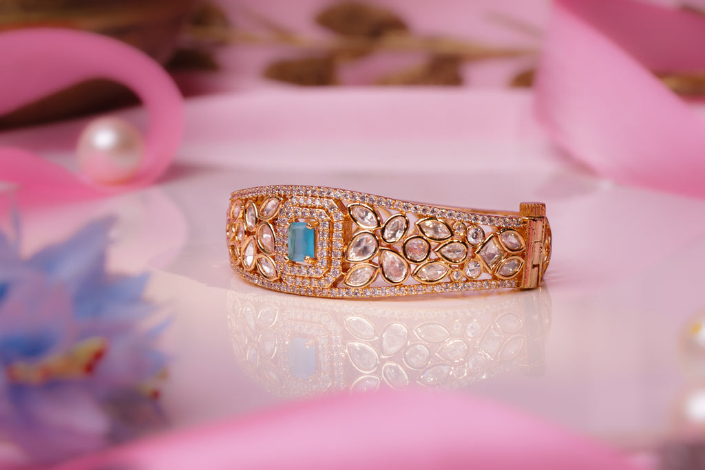 Elegant Bracelet with Gemstone Accent