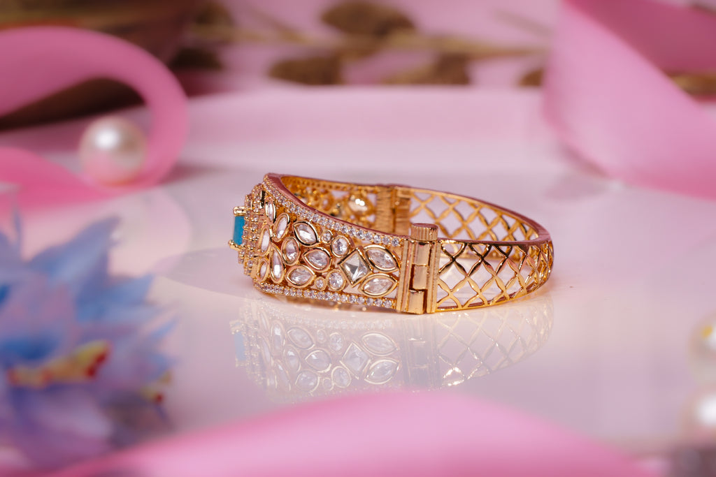 Elegant Bracelet with Gemstone Accent