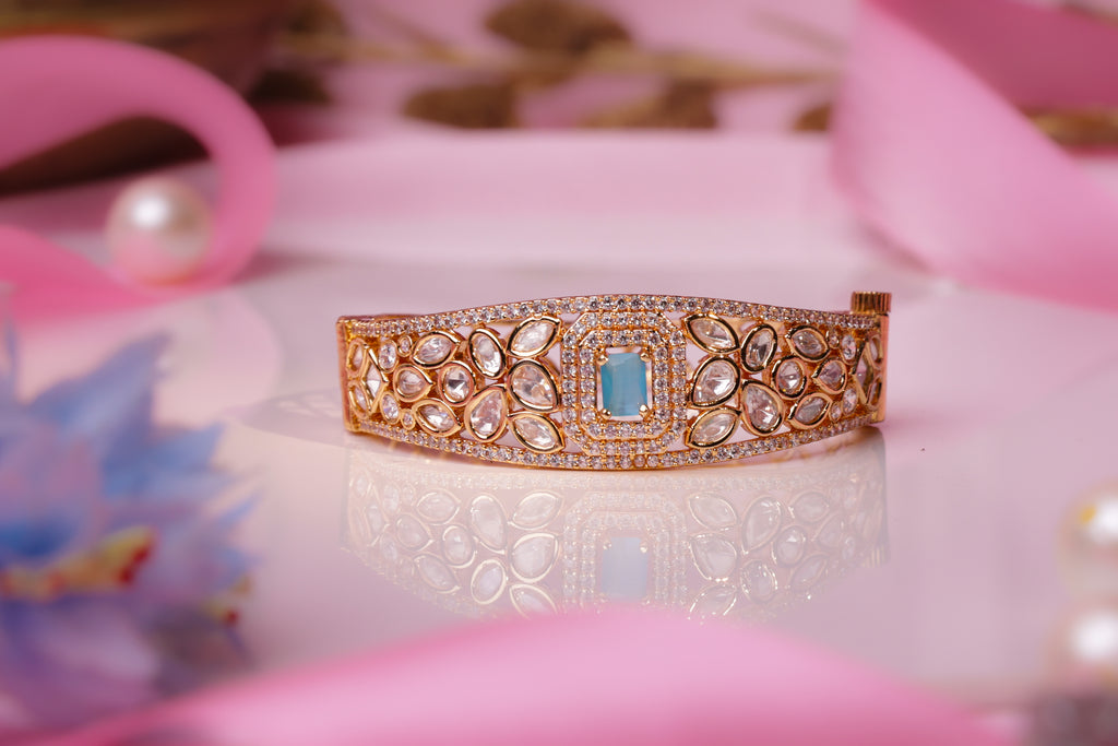 Elegant Bracelet with Gemstone Accent