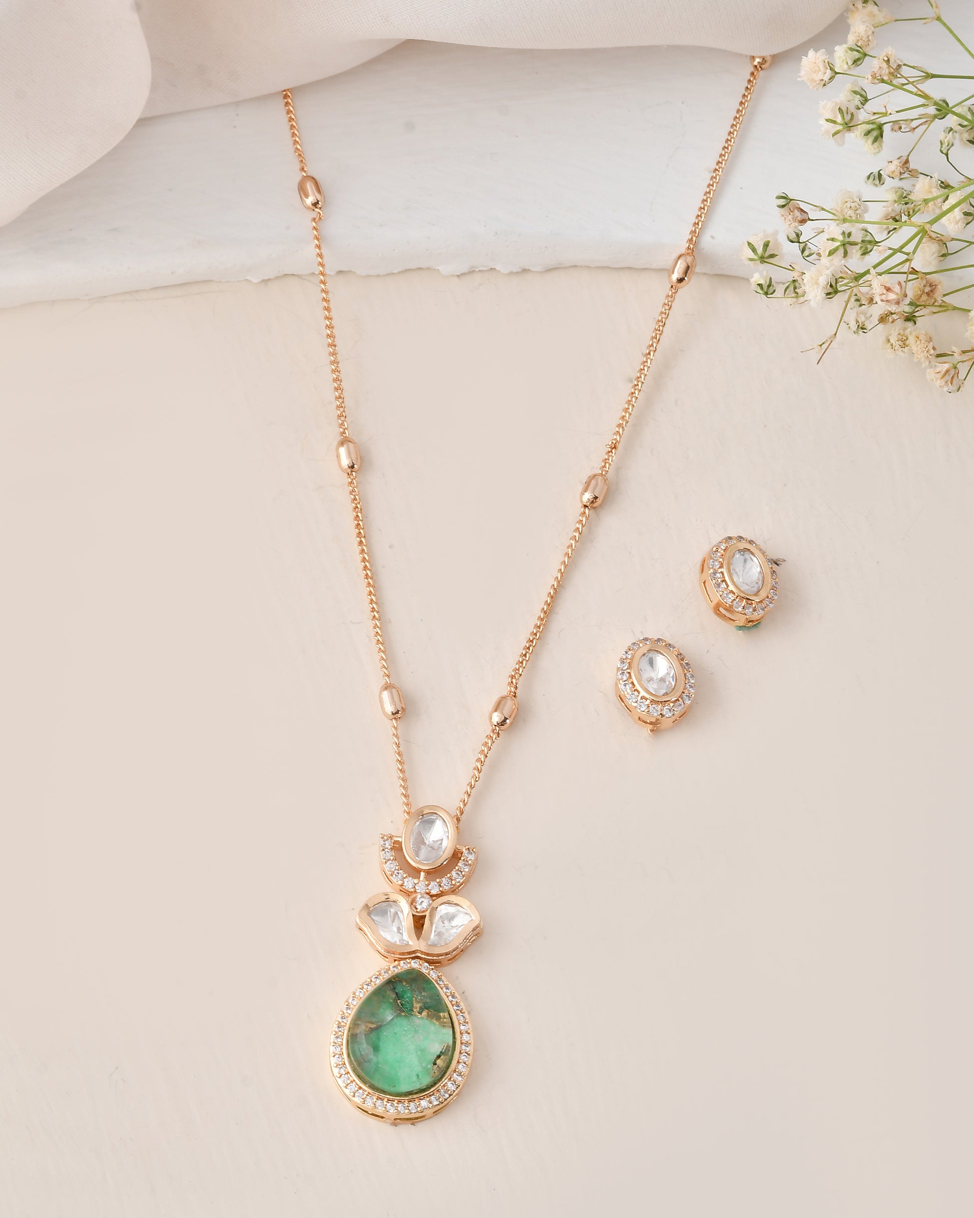 Elegant Green Stone Pendant Necklace Set
