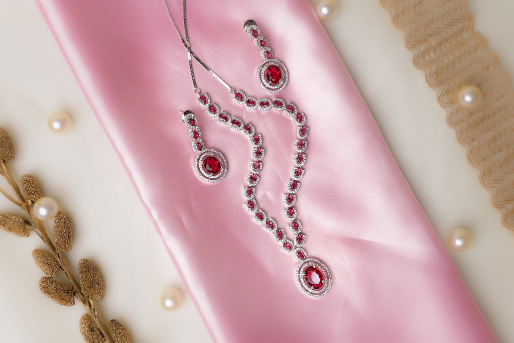 White and Red Necklace Set